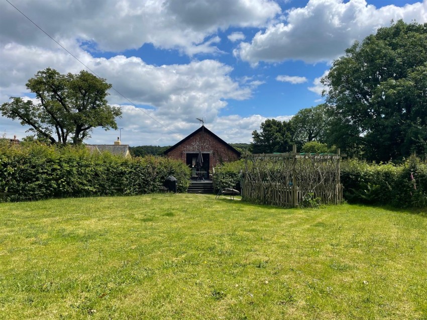 Images for NR BURRINGTON