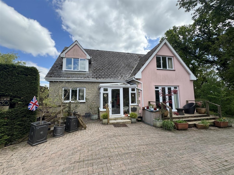 Images for NR HIGH BICKINGTON
