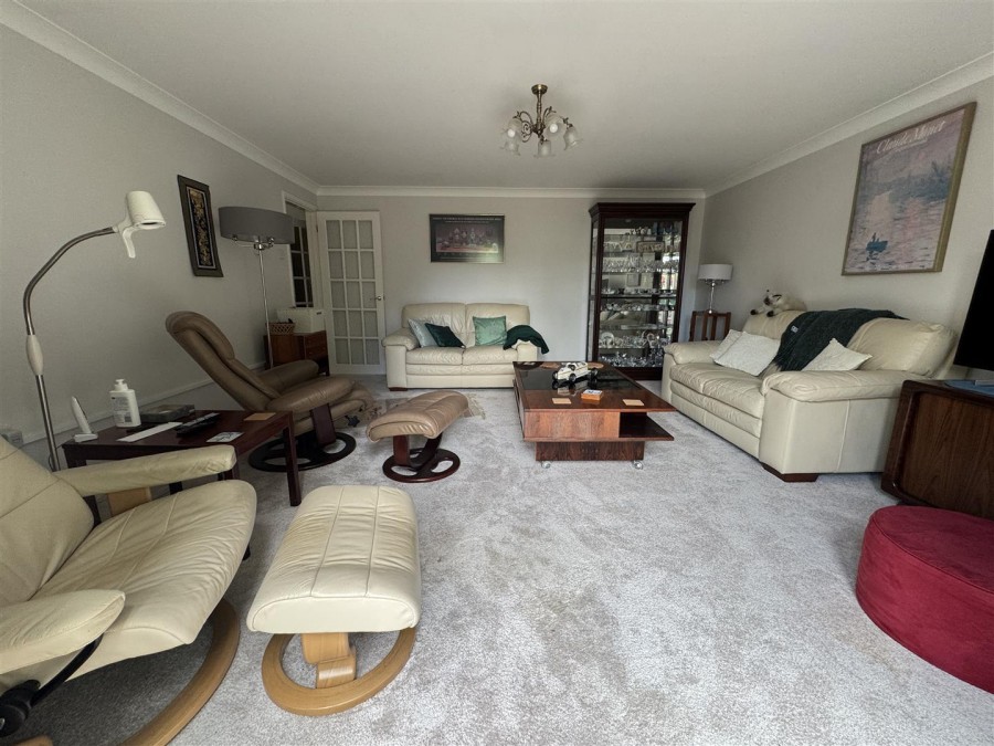 Images for NR HIGH BICKINGTON