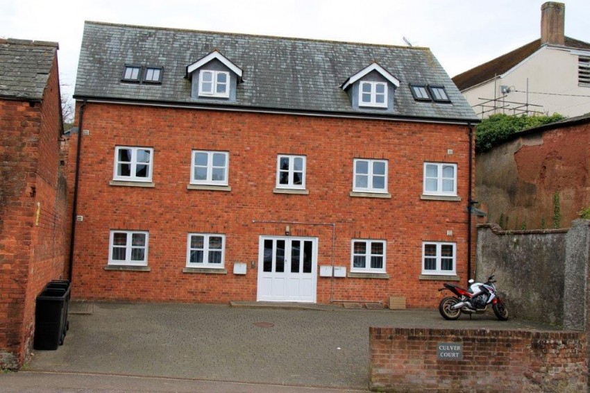 Images for CREDITON