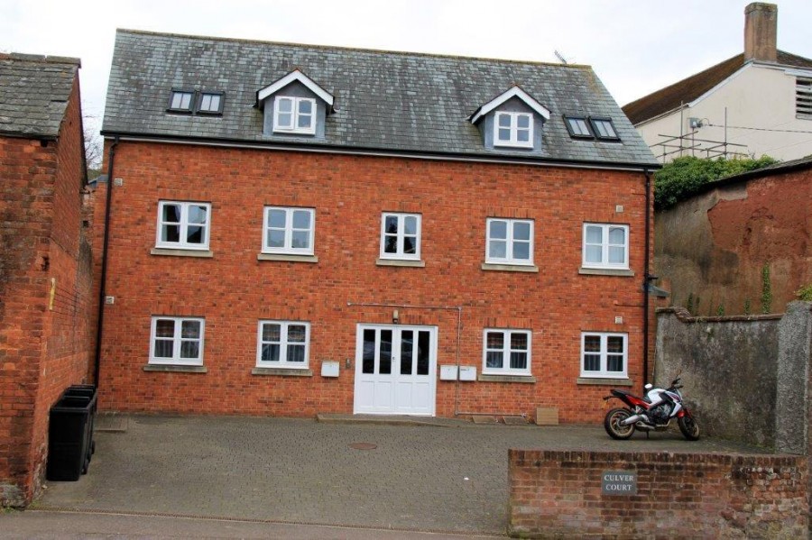 Images for CREDITON