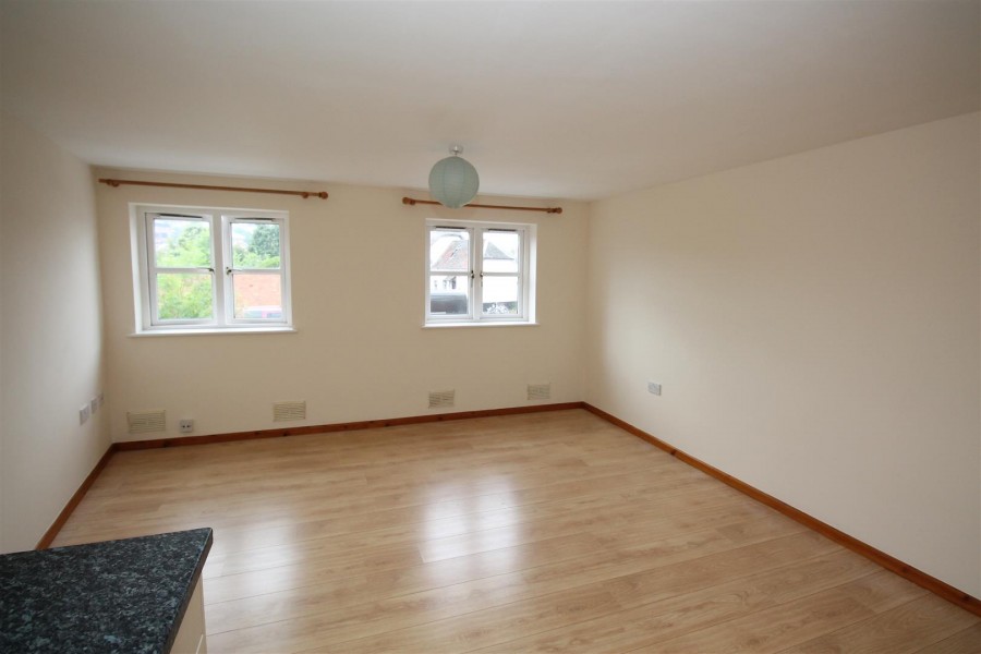 Images for CREDITON